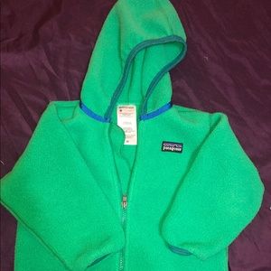 Green Patagonia fleece